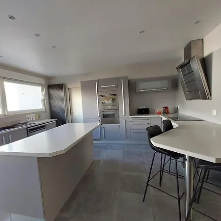 Appartement Sur Pompidou - *