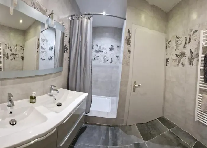 Sur Pompidou - 7 Neufs Societe Selogerametz Com アパート メス